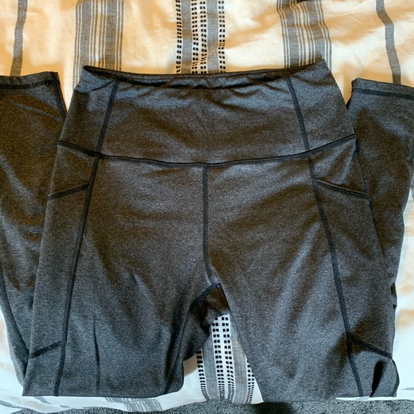 Sold on Merc ❌ Maven Thread Leggings - Picture 2 of 2